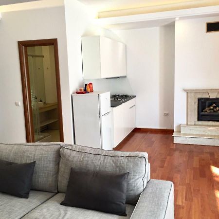 Casa Coquette Buzau Apartment Bagian luar foto