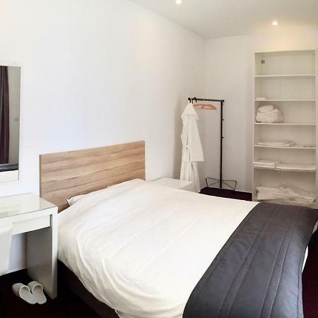 Casa Coquette Buzau Apartment Bagian luar foto