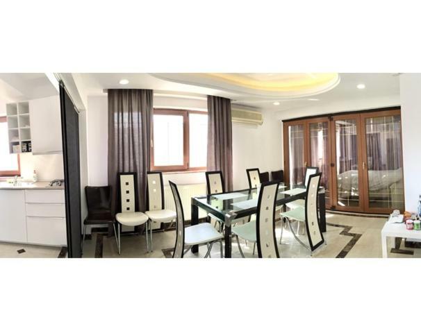Casa Coquette Buzau Apartment Bagian luar foto