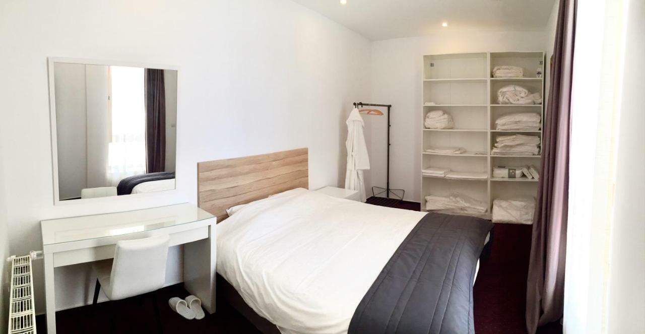 Casa Coquette Buzau Apartment Bagian luar foto